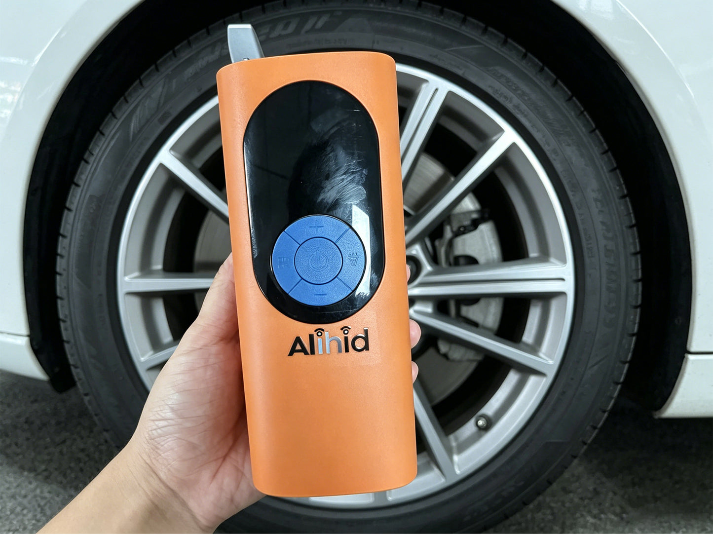 2-in-1 Smart 4K Security Camera & Tire Inflator Combo | Wireless Tire Pump with 150PSI Auto Shut-Off & Night Vision Motion Detection